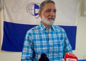 Santiago «no tiene condiciones» para iniciar el año escolar