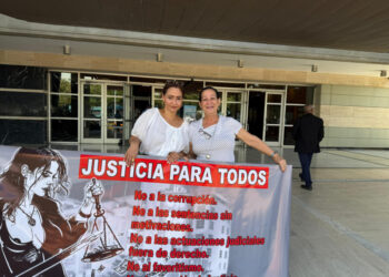Mujeres «indignadas» por corrupción en la justicia