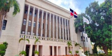 El Ministerio de Educación de la República Dominicana (Minerd) dispuso la suspensión de la docencia para este jueves