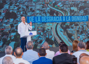 Gobierno presenta avances de saneamiento de Arroyo Gurabo