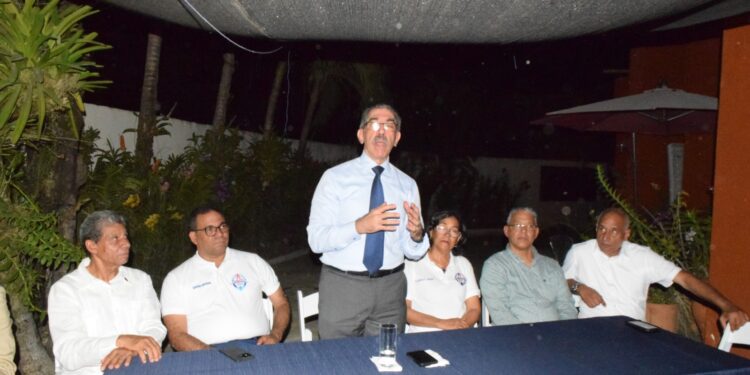 Asjana recibe apoyo estratégico en el Recinto Santiago