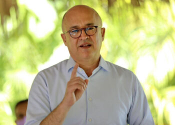 Francisco Domínguez Brito advierte «deterioro institucional» por intercambios de disparos y ejecuciones extrajudiciales