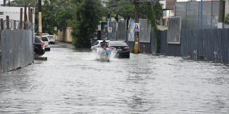 Lluvias cusan estragos