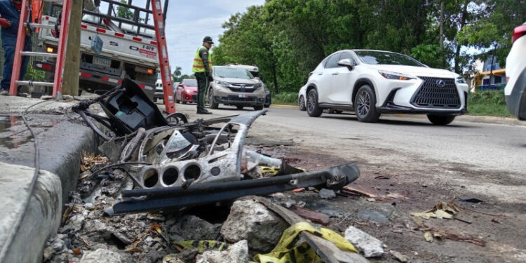 Muren 4 adolescentes en siniestro vial