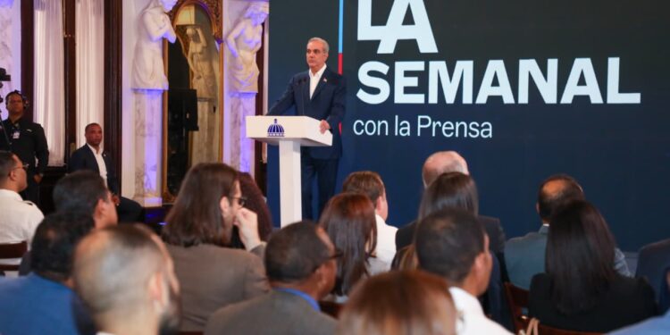 Abinader evita a cuestionamiento por no renovación de jueces de la SCJ