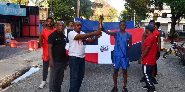 Antorcha de los Juegos Universitarios “Tony Barreiro” llegó al Recinto UASD Barahona