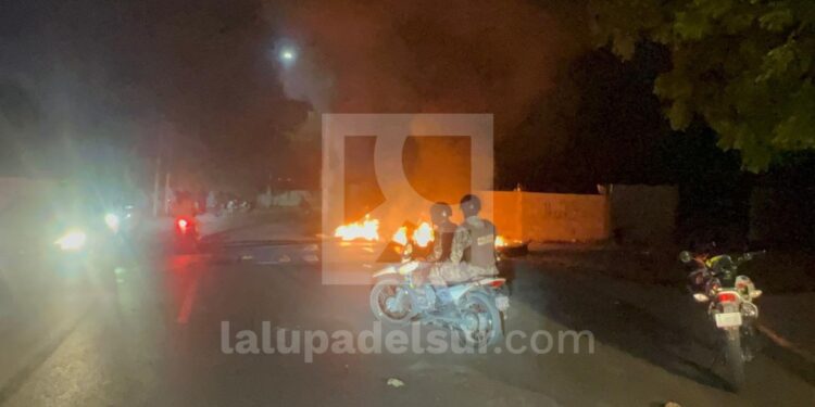 Protestan en Barahona por apagones de Edesur