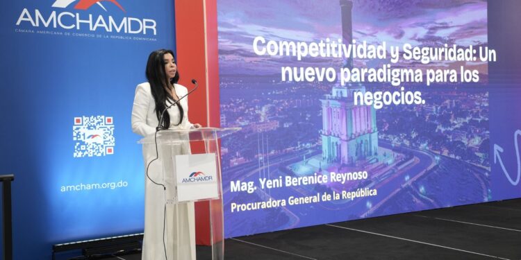 Yeni Berenice: «empresariado y Estado deben trabajar conjunto para prevenir criptolavado y cibercriminalidad»