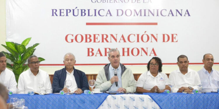 Abinader acude a Barahona y Ocoa a evaluar daños de Melissa