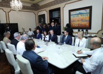 Hegseth se reúne con Abinader