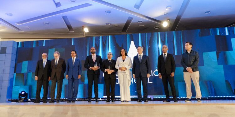 Entregan premios a ganadores de concurso comunicación judicial