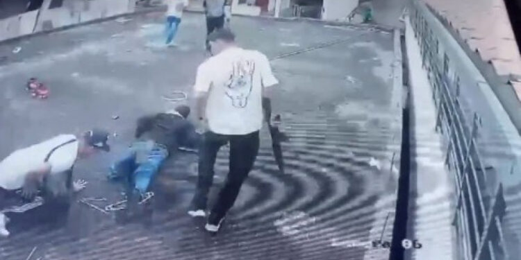 PN busca sujetos dispararon a patrullas