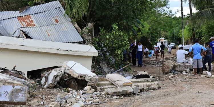 Depósito de Inapa que colapsó en Consuelo se construyó hace 31 años