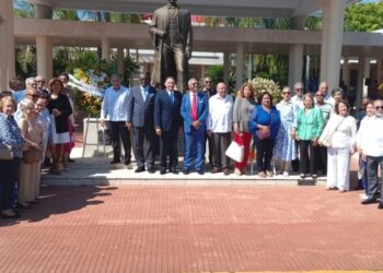 Como el «primer guandul» médicos promoción del 75 de la UASD celebran 50 años de vocación y servicio