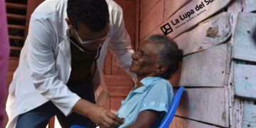 Historia de Gladys despierta solidaridad y esperanza en Barahona