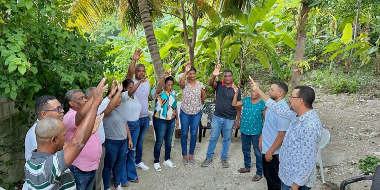 Fuerza del Pueblo juramenta direcciones municipales y distritales