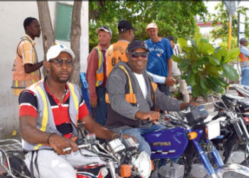 Motoconchos de Barahona exigen trabajar en Navidad