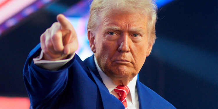 Trump amenaza a Honduras si altera resultados de elecciones