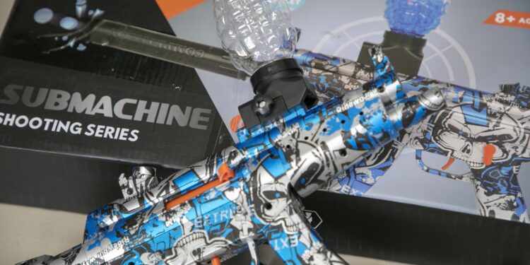 Pro Consumidor saca pistolas y escopetas por peligro a niños