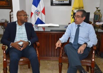 Asjana coordina con CMD fortalecer formación médica en la UASD