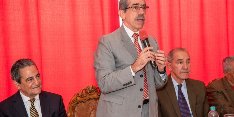 Asjana David suma respaldo exrector Iván Grullón Fernández