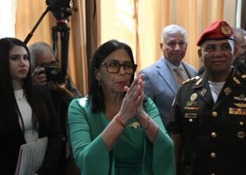 Delcy Rodríguez jura como presidenta encargada de Venezuela