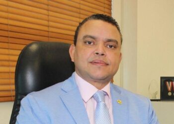 Es Julio César Landrón de la Rosa, médico cirujano-ortopedista, es el nuevo director del SNS