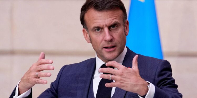 Macron advierte consecuencias inéditas por soberanía Groenlandia