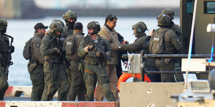 China exige a EE. UU. liberar a Nicolás Maduro y a Cilia Flores