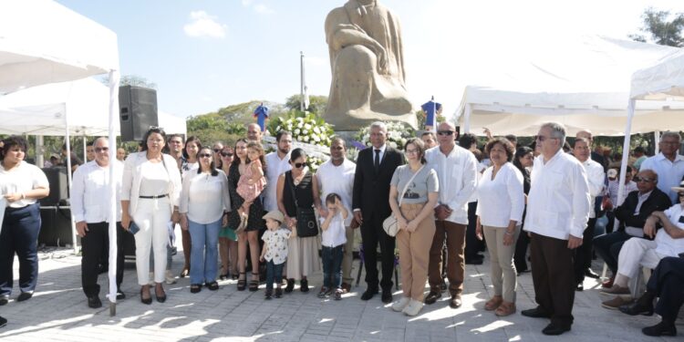 UASD conmemora natalicio José Martí junto a Embajada de Cuba