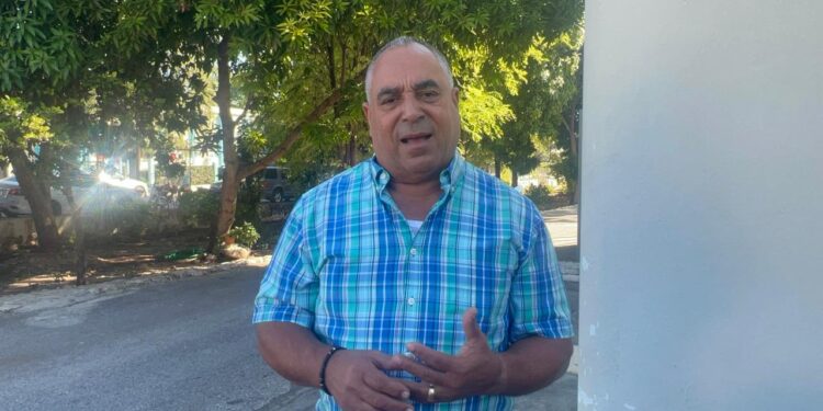 Cuevas sostuvo que, aunque desde sectores oficiales se insiste en que los hospitales operan con normalidad, la realidad que enfrenta la población es distinta