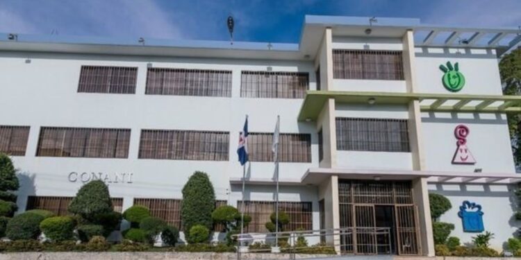 Conani atiende niños y adolescentes en riesgo en 2025