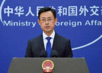 China pide solución política tras misiles de Corea del Norte