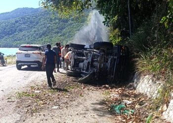 Unidad 911 sufre accidente en el «Derrumbao»