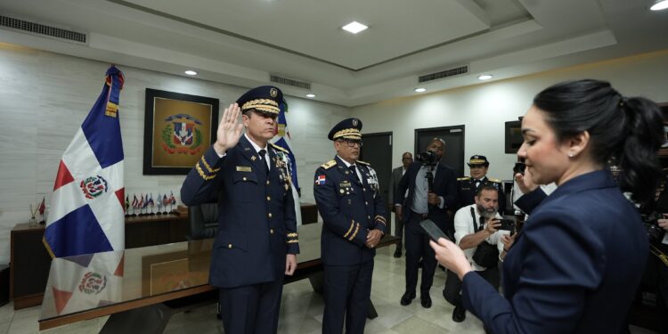 Andrés Modesto Cruz Cruz asume dirección de la Policía Nacional