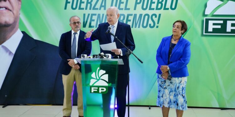 FP: «si se mide bien, pobreza en RD supera el 60%»