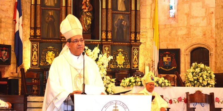 Carlos Tomás Morel Diplán, arzobispo coadjutor de la Arquidiócesis Metropolitana de Santo Domingo
