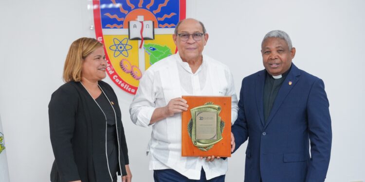 UCATEBA reconoce al INFOTEP por sus aportes a región