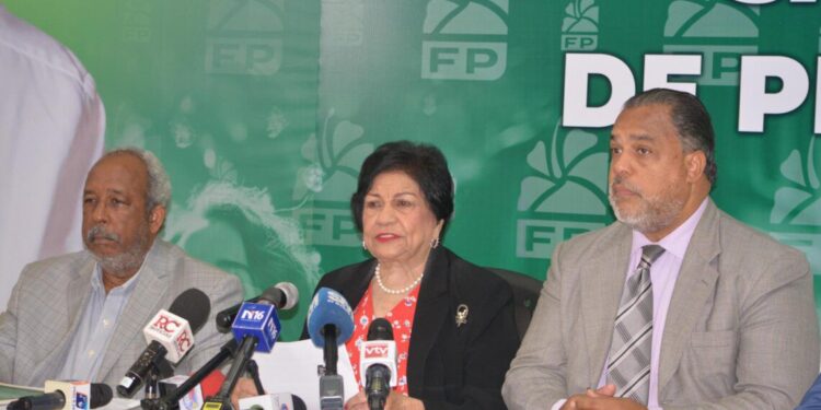 FP advierte unión de ministerios es un «salto al vacío»