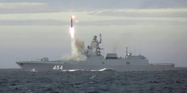 Rusia lanza ataque con misiles hipersónicos Kinzhal contra Ucrania