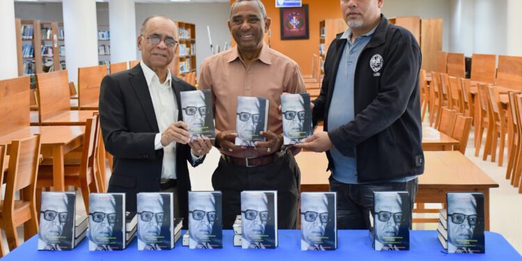 UASD Recinto Barahona recibe obras completas de Juan Bosch