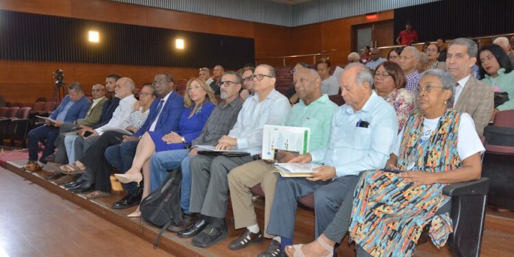 UASD impulsa reforma del sistema cooperativo dominicano