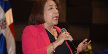 Con motivo de conmemorarse este domingo 8 de marzo el Día Internacional de la Mujer, la subdirectora académica de la Universidad Autónoma de Santo Domingo (UASD), doctora Ana Lucía Beltré, destacó el rol que desempeña la mujer dominicana en los procesos de transformación social, educativa y económica del país.