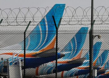 Cientos de miles de viajeros varados en Oriente Medio