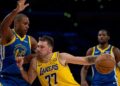 Lakers dejan atrás racha de tres derrotas con paliza 129-101 sobre Warriors