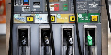 Los precios de las gasolinas y ambos tipos de gasoil volverán a subir en el país