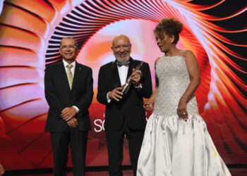 Jochy Santos se alza con el Gran Soberano 2026