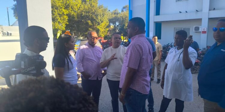 Director del SNS inspecciona Hospital Jaime Mota