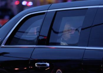 Llegada de Donald Trump al evento. AP