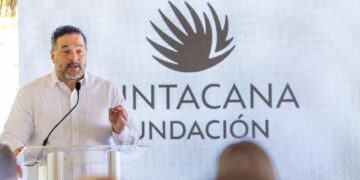 Ministro de Medio Ambiente y Recursos Naturales, Paíno Henríquez